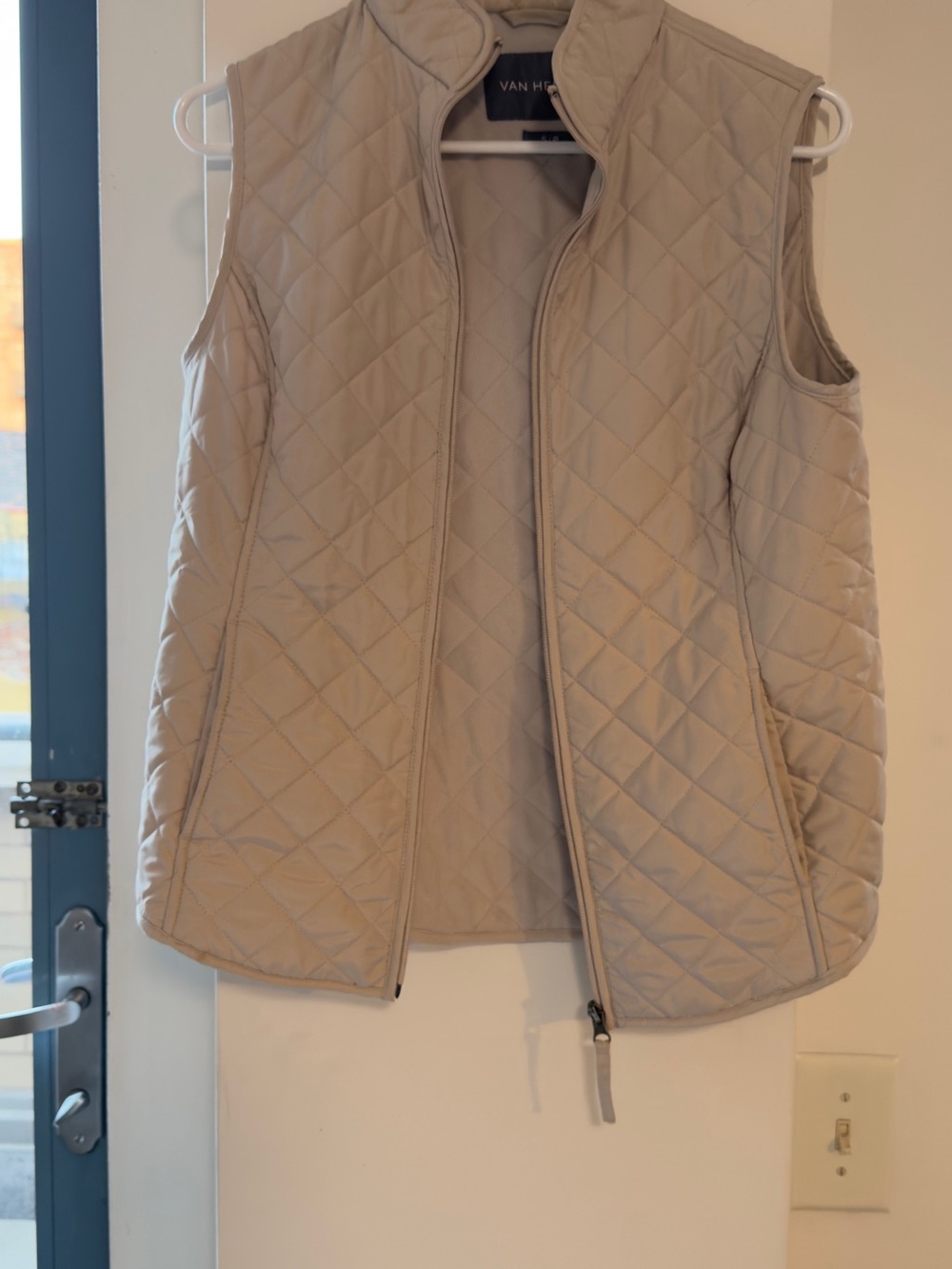 Van Heusen Quilted Light Beige Sleeveless Vest